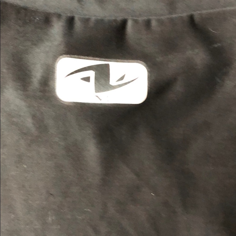 WORKOUT TOP - Picture 3 of 3